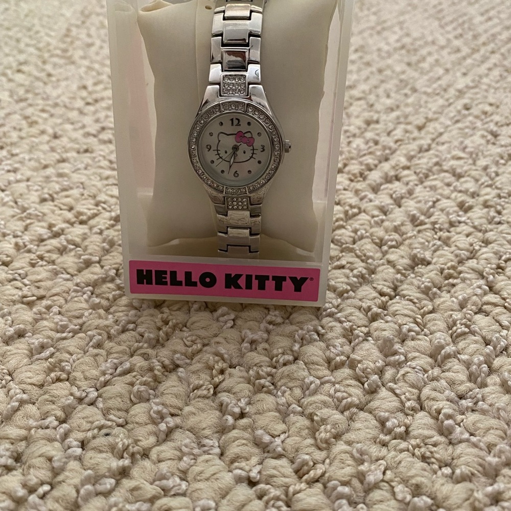 Hello Kitty Watch Women’s (Adult) - Picture 5 of 7